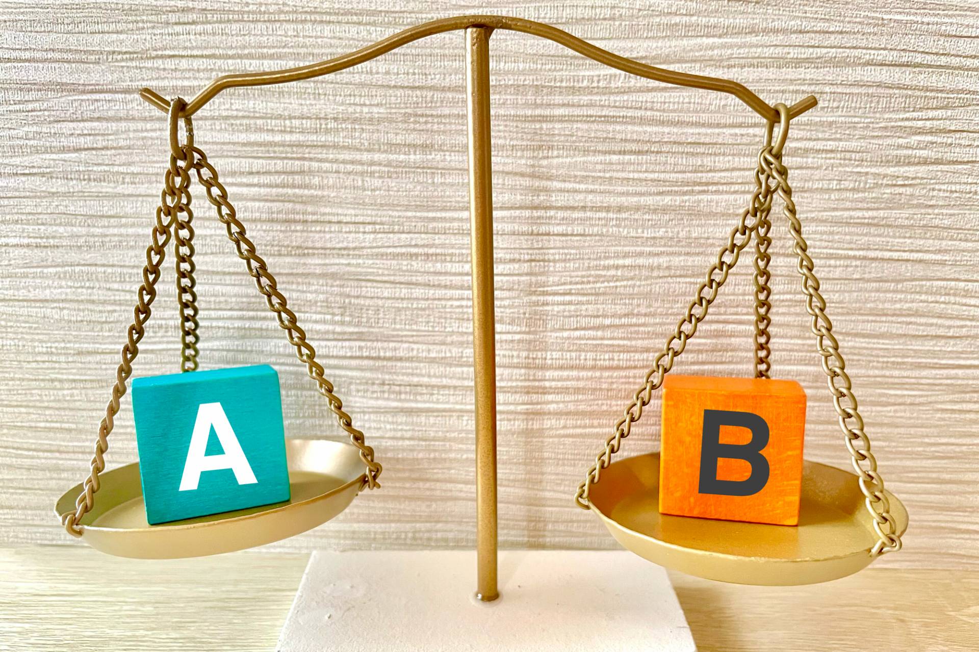 土地活用と売却の比較