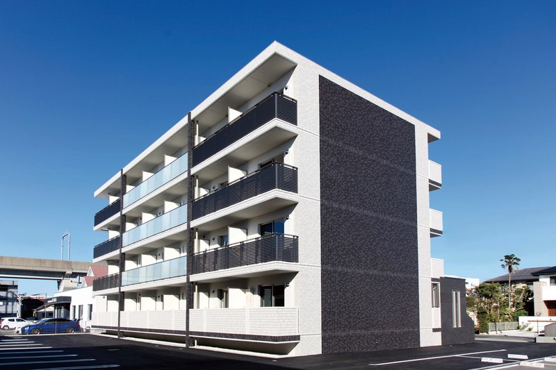 プランドール曳馬の建物外観